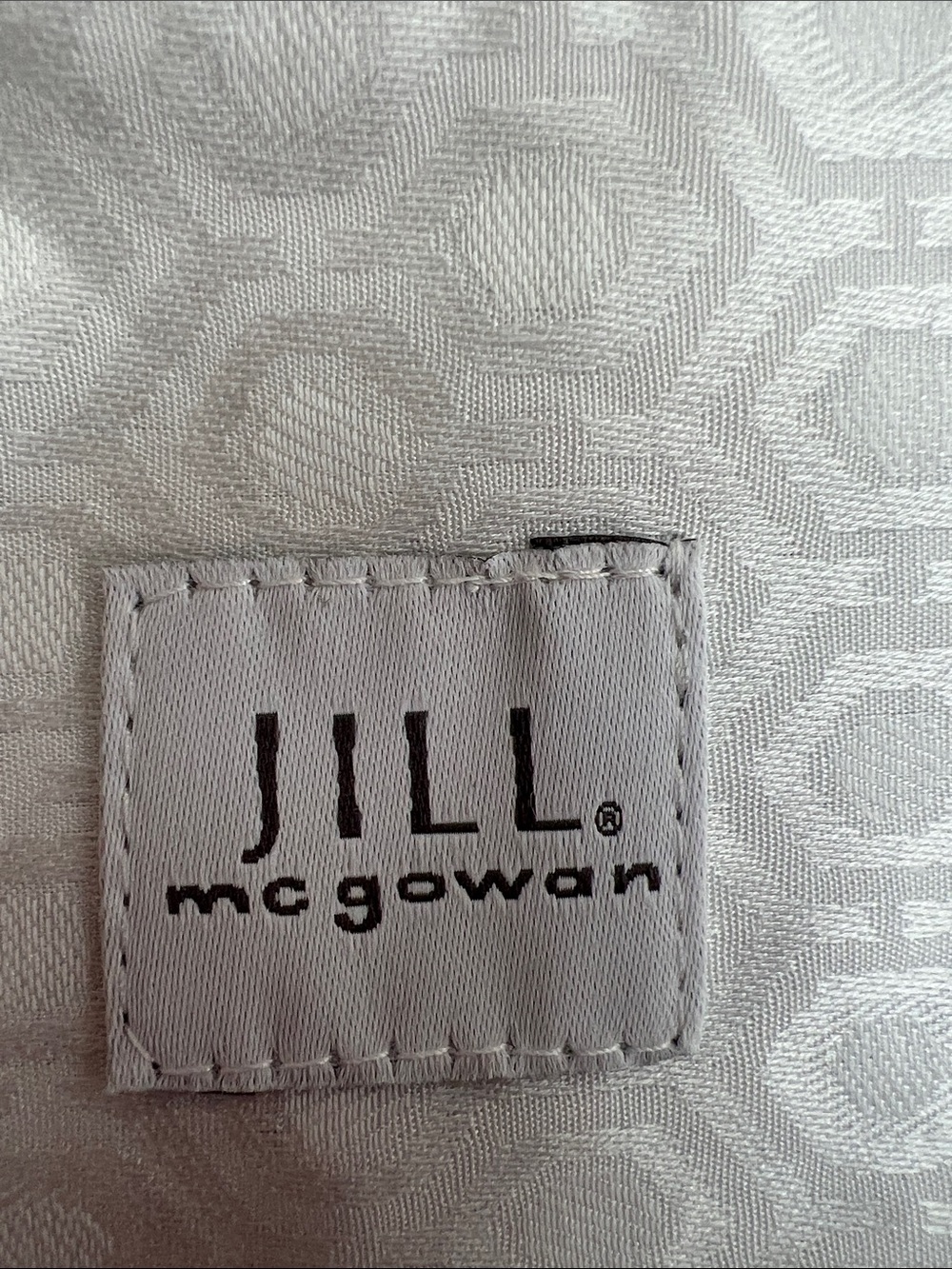 Jill McGowan Women's White Jacquard Button-Front Blouse - Picture 6 of 10